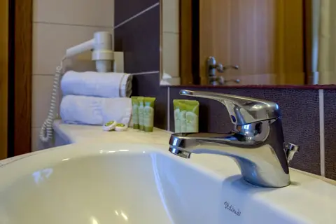 Manousos City Hotel in Rhodos — foto 14