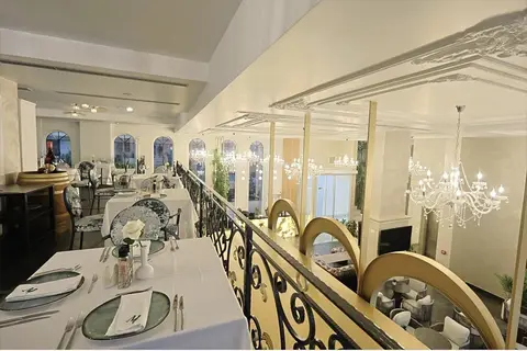 Hotel Martiness in Durres — foto 24