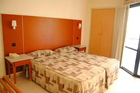 Oasis Plaza in Benidorm — foto 21