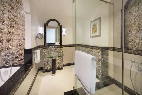 Al Habtoor Grand Resort Autograph Collection in دبي — foto 5