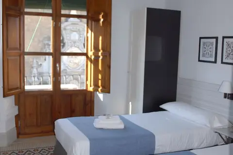 La Perla Granada Suites in Granada — foto 19
