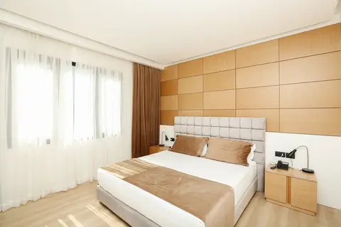 Oxford Hotel in Tirana — foto 10