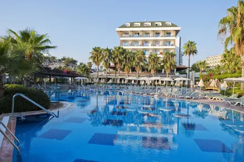 Trendy Palm Beach in Manavgat