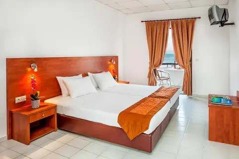 Xenios Dolphin Beach Hotel in Possidi, foto 21