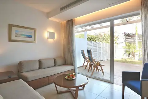 Sunrise Pearl Hotel & Spa in Παραλίμνι — foto 29