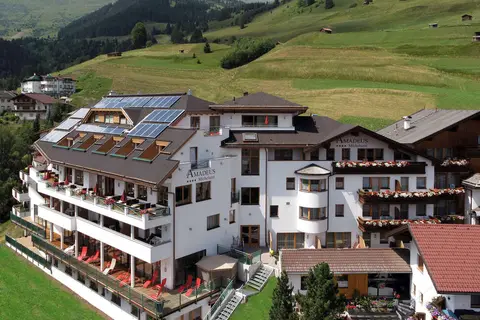Hotel Amadeus Micheluzzi in Serfaus — foto 2