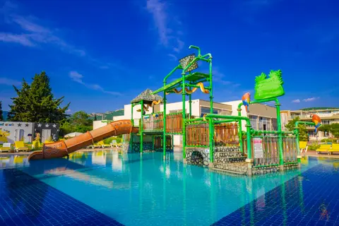 Karya Family Resort Hotel in Menderes — foto 12