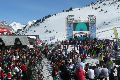 Hotel Ciudad de Sabiñánigo in Pyreneeën — foto 2