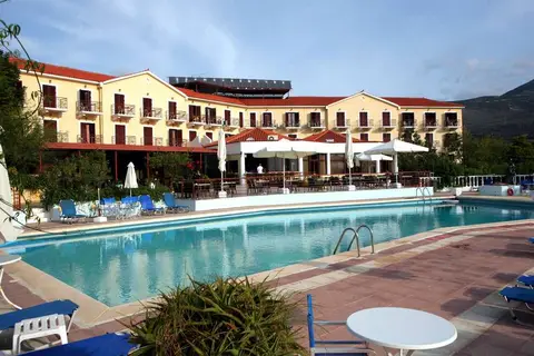Karavados Beach Hotel in Καραβάδος