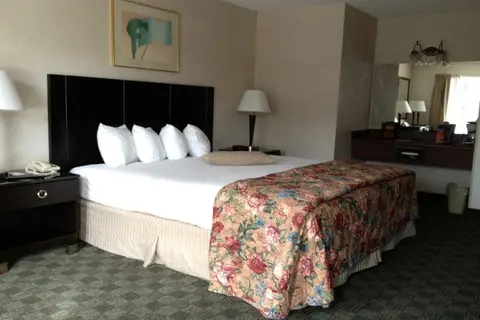 Ramada by Wyndham Anaheim Convention Center in Anaheim, foto 2