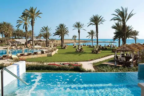 Constantinou Bros Asimina Suites Hotel in Geroskipou — foto 9