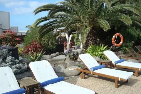 Hotel Villa Vik in Arrecife — foto 21
