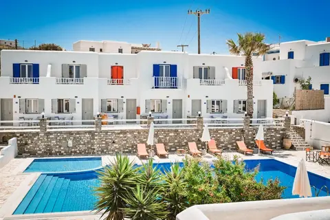 Summer Shades in Naoussa, foto 2