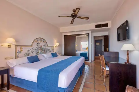 Hotel Ibersol Almunecar Beach & Spa in Almuñécar — foto 2