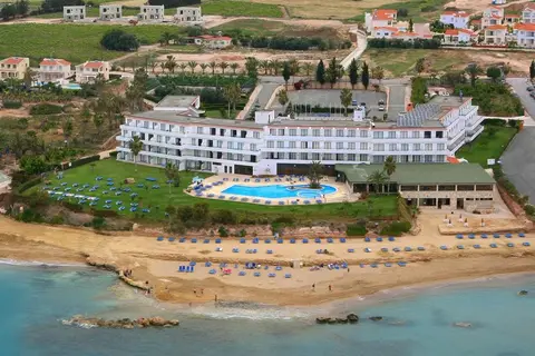 Corallia Beach Hotel Apartments in Πέγεια