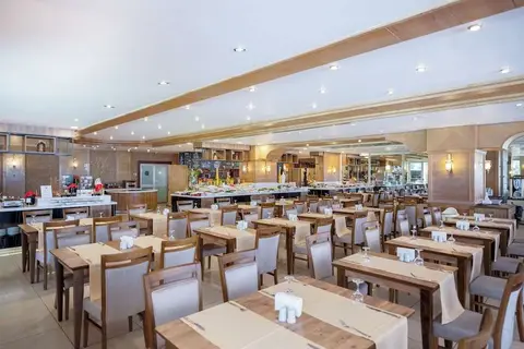 Porto Bello Hotel Resort & Spa in Konyaaltı — foto 23