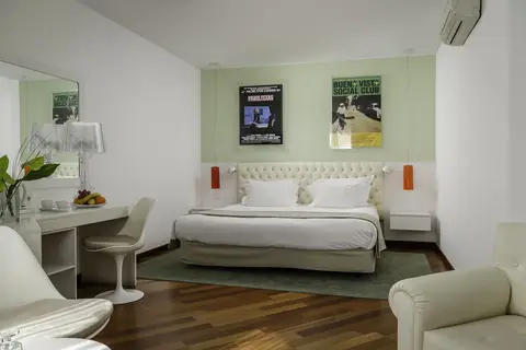 Hotel Florida in Almada — foto 21