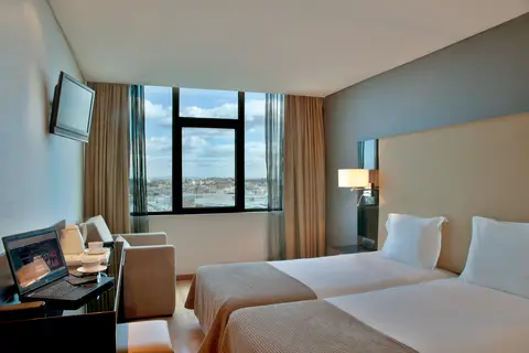 Turim Alameda Hotel in Almada — foto 4