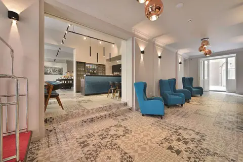 EA Hotel New Town in Praag — foto 8