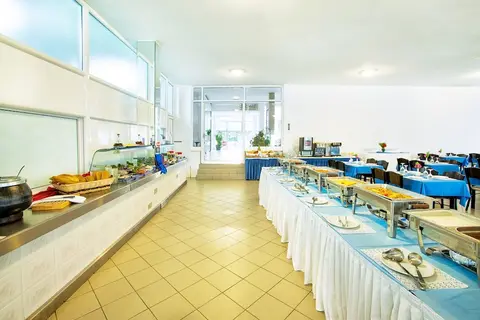 Xenios Port Marina Hotel in Πευκοχώρι — foto 30
