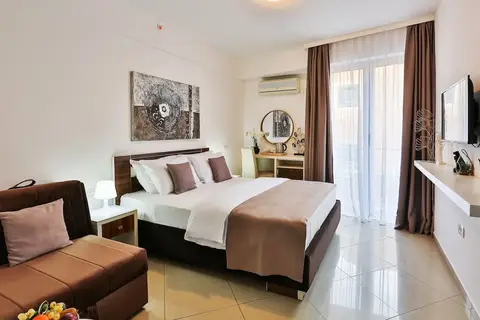 Hotel La Mer in Budva — foto 16