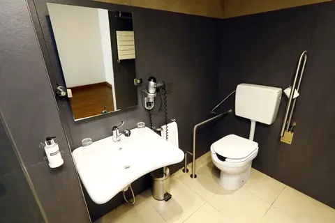 Travelodge Madrid Coslada Airport in Coslada — foto 20
