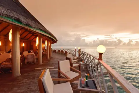 Angaga Island Resort & Spa in Angaga Island Resort — foto 8