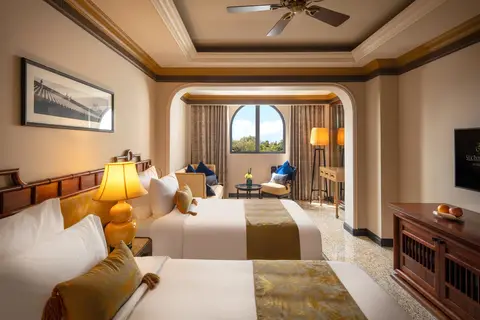 Silk Path Grand Hue Hotel in Hue — foto 17