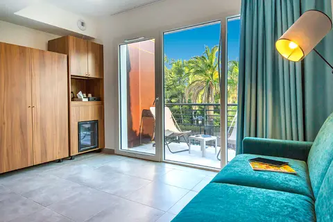 SOWELL HÔTELS La Plage in Saint-Raphaël — foto 6