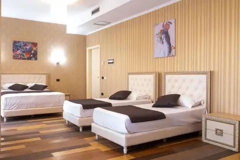AMH Hotel in Durres — foto 22
