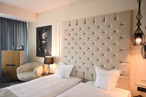 Aleksandar Palace in Cкoпje — foto 4