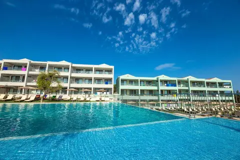 Aparthotel Robolla Beach in Ρόδα