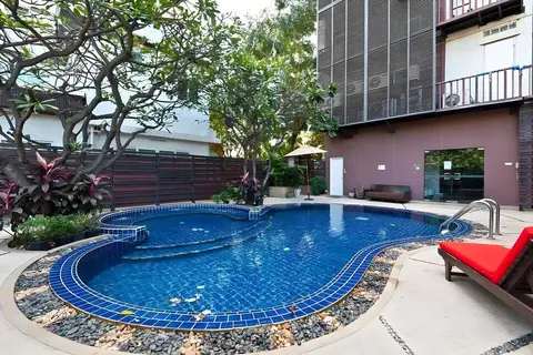 Anya Nana at Sukhumvit Bangkok in Bangkok — foto 20