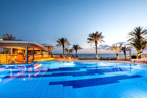 Constantinou Bros Athena Beach Hotel in Γεροσκήπου — foto 13