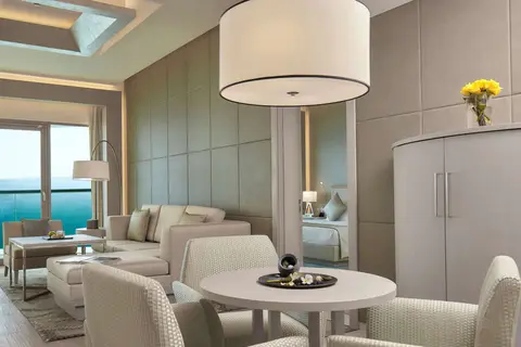 Royal M Hotel by Gewan Abu Dhabi in البطين — foto 6