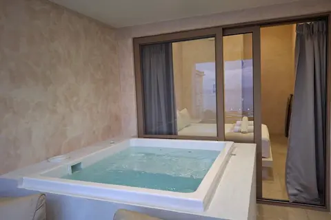 Mani Luxury Suites in Δημοτική Ενότητα Γυθείου — foto 12
