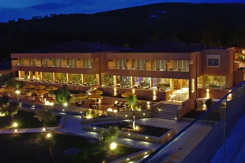 Royal Paradise Beach Resort & Spa in Ποτός — foto 29