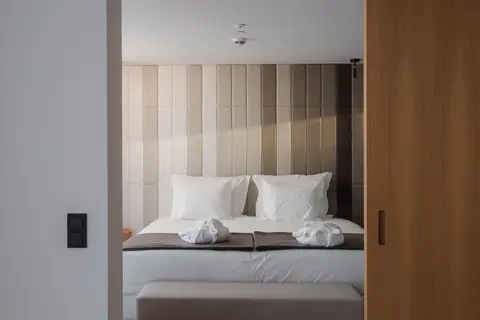 Lumen Hotel & The Lisbon Light Show in Lissabon — foto 27
