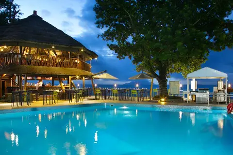Coral Strand Smart Choice Hotel in Beau Vallon Bay — foto 7