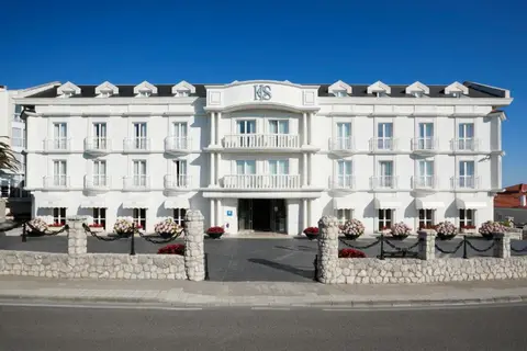 Gran Hotel Suances in Suances — foto 3