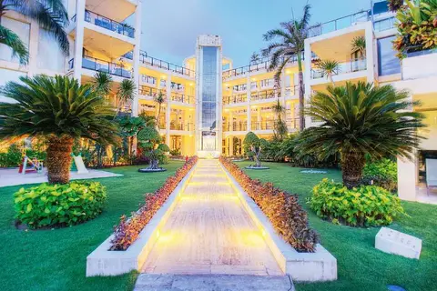 Furama Xclusive Resort Ocean Beach Seminyak in Kuta, foto 17