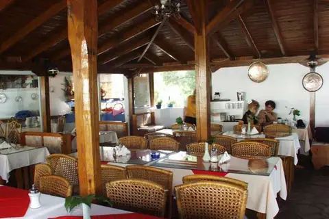 Porfi Beach Hotel in Νικήτη — foto 8