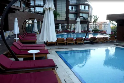 Qlusive Hotel in Kusadasi — foto 11
