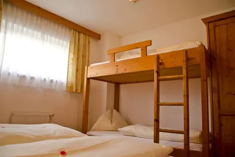 Aparthotel Alpenchalet in Neukirchen Am Großvenediger — foto 8