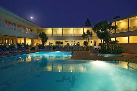 Cynthiana Beach in Paphos — foto 16