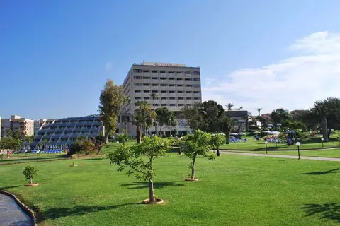 St. Raphael Resort in Limassol — foto 22