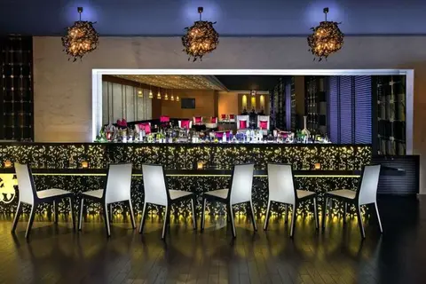 Sofitel Abu Dhabi Corniche in الدَّانَةْ — foto 15