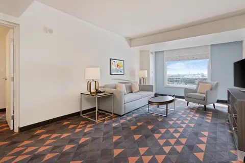 Holiday Inn & Suites Across From Universal Orlando in Orlando — foto 7