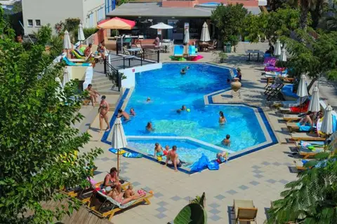 Appartementen Arlekin Tango in Malia Municipal Unit, foto 19