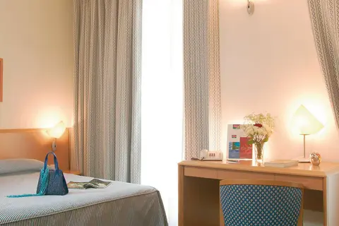 Ibis Styles Napoli Garibaldi in Napels, foto 5
